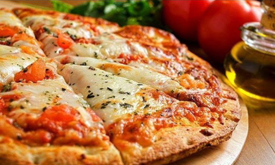 Vive una gran tarde en PIZZA Y CAFÉ